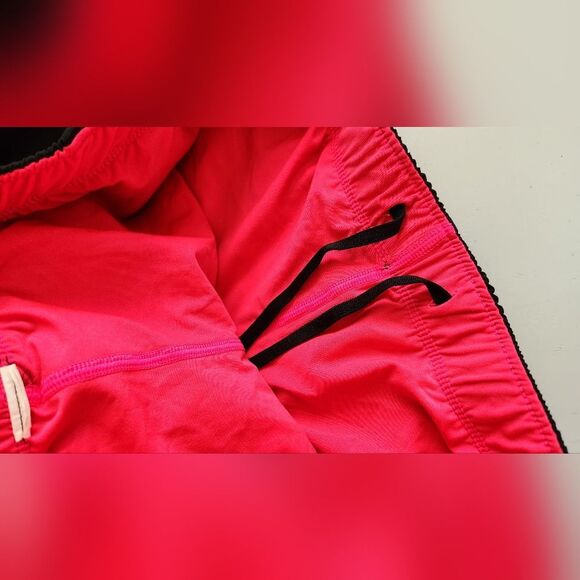 New Balance Active Shorts Womens Small - Picture 3 of 5